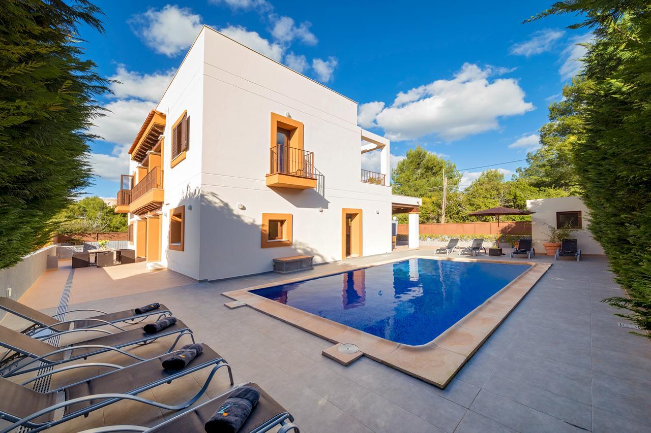 Villa Alexandra Talamanca  Zewnętrze zdjęcie